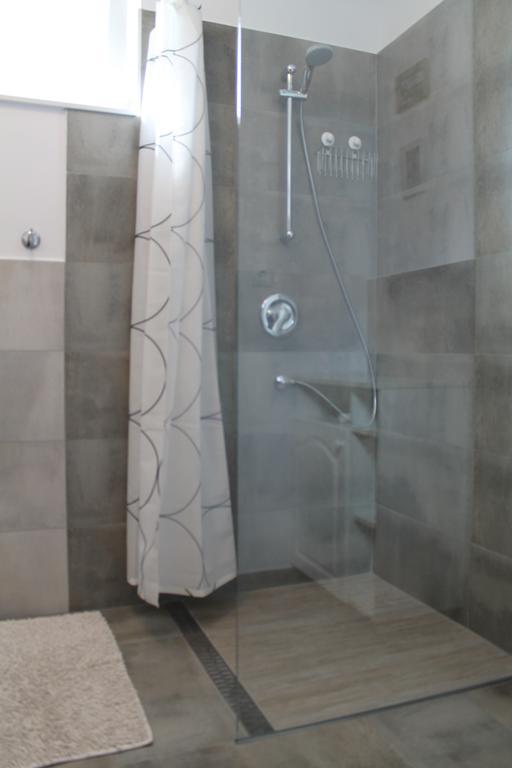 Apartamento Apartman Nikol Tihany Exterior foto